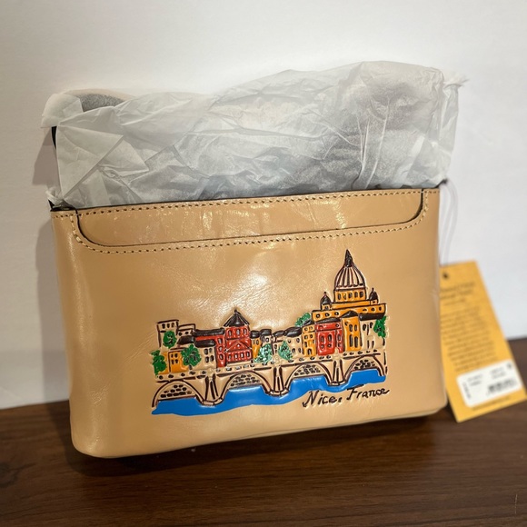 Patricia Nash Aimee Crossbody
Handpainted Landscape Tooled Leather - Picture 4 of 13